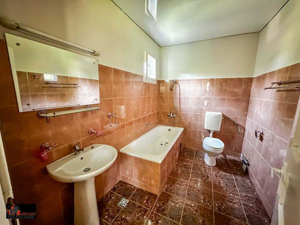 🏨 DE VÂNZARE – Motel spațios și teren generos – Sighetu Marmației
