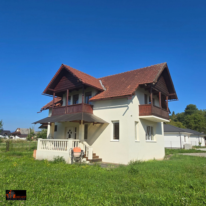 🏡 Casă de vânzare P+M în Sighetu Marmației – Strada Muzeului 