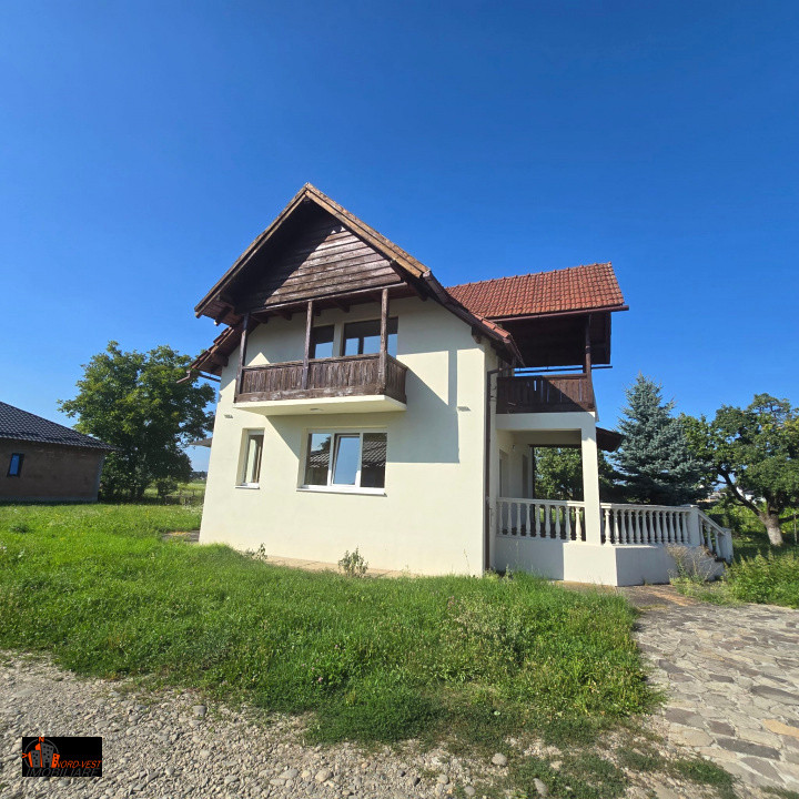 🏡 Casă de vânzare P+M în Sighetu Marmației – Strada Muzeului 