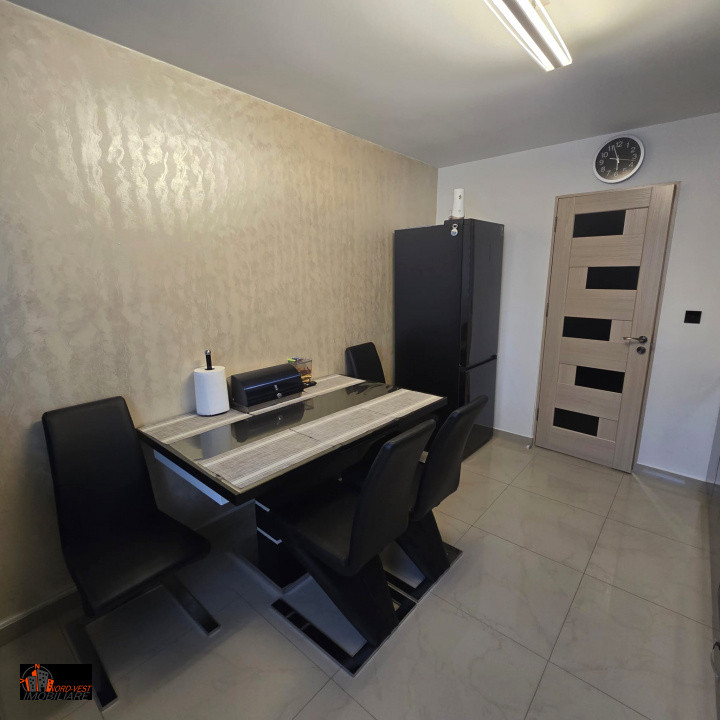 🏡 Apartament modern, ultrafinisat – 3 camere – De Vânzare